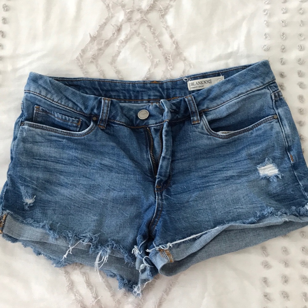 Blank NYC tomboy short